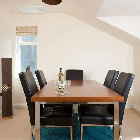 Holiday home Abbotsgarth